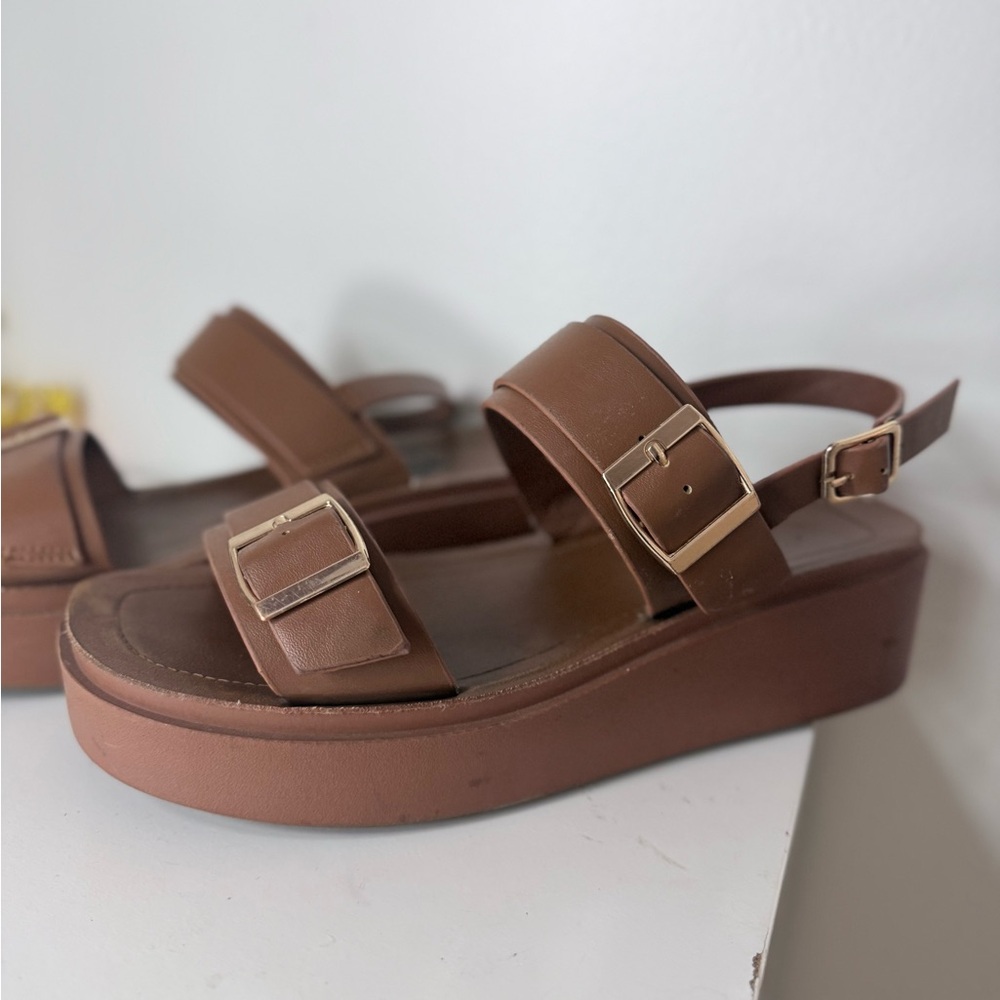 Brown Platform Sandals with Buckle Straps – Women’s Size [add size] Casual Summe - Picture 3 of 8